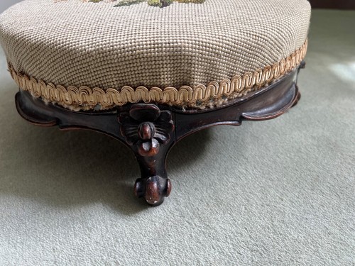 Victorian round foot stool - , 14"