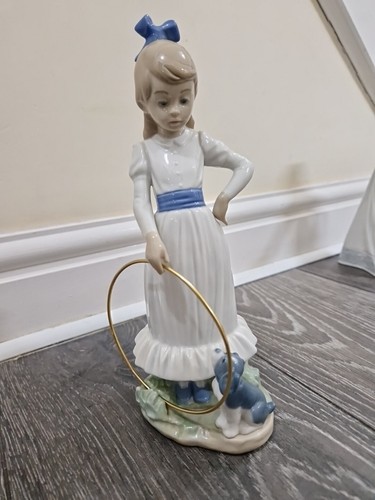 Lladro nao figure girl with - lladro,