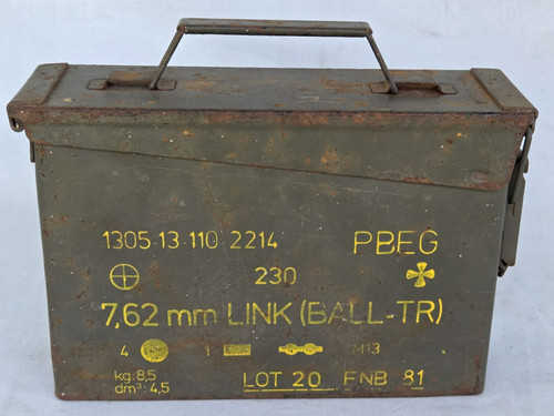 Vintage army metal ammo box - ammo,