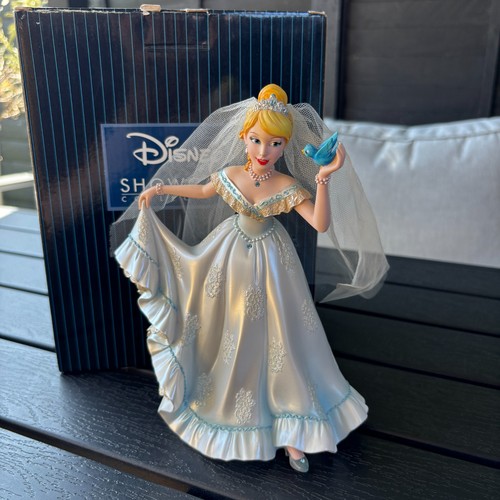 Disney showcase collection - showcase,