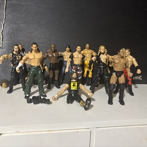 Assortment x14 wwe - of,