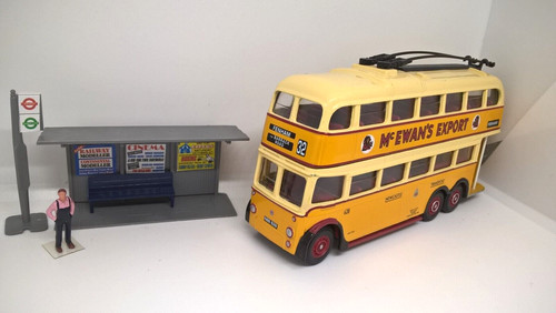 Bus shelter - bus, for