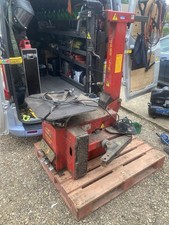 Tyre Changer And Wheel Balancer