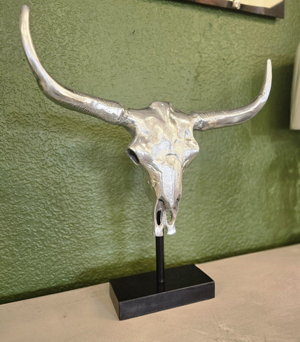Cow skull stand polished - skull,