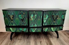 Green Black Gold Beautility