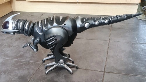 Wowwee roboraptor dinosaur - x,