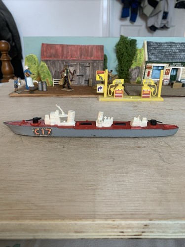 Matchbox seakings c17 - matchbox,
