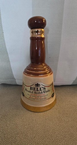 Bell wade whisky - bell’s.,