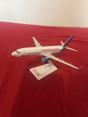 Jet2 holidays boeing 737 800 - jet2,