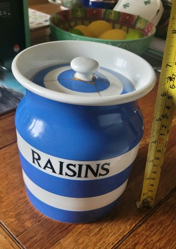 Green cornishware raisins - green,