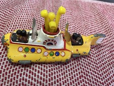 Corgi #803 THE BEATLES Yellow