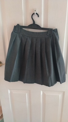 Grey school skirt 12 years - school,