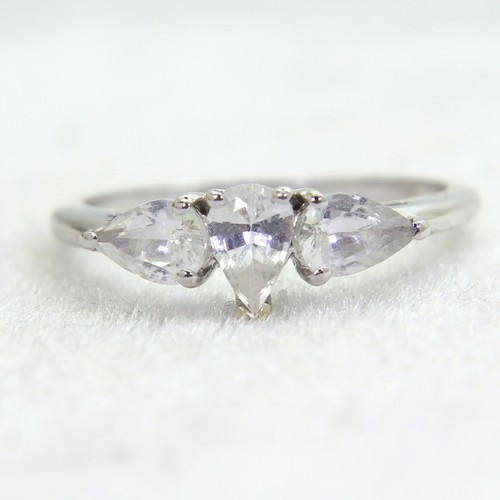 Pear ceylon white sapphire - ceylon,