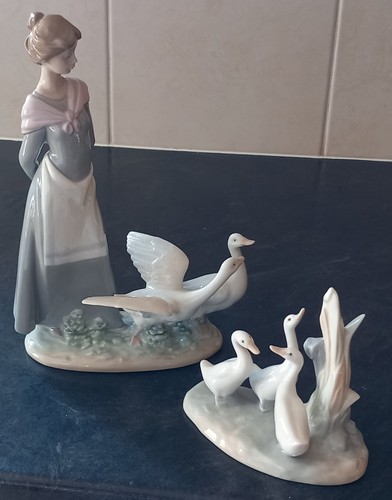 Lladró nao porcelain - 2,