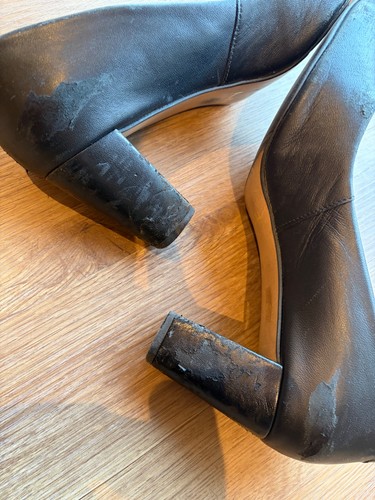 Cabin crew heels size - cabin,