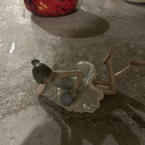 Nao lladro ballerina lying - ballerina,