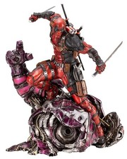 Kotobukiya Marvel Universe Deadpool Fine Art Statue Signature Series Feat. Kucha