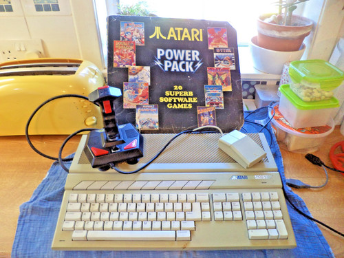 Vintage atari 520stfm computer - atari,