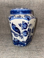 DELFTS  PORCELAIN FLES - GINGER JAR Dutch hexagon blue and white VASE 5" Tall