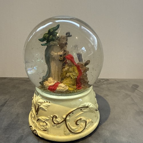 Vintage nativity musical snow - vintage,