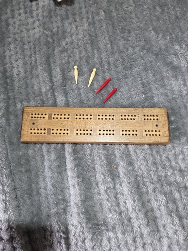 Vintage wood cribbage domino - /,