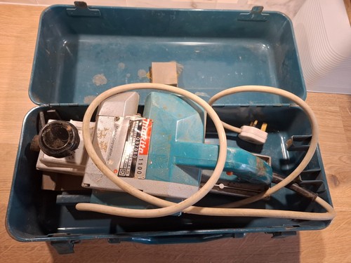Makita 1100 power planer - 1100, 240v