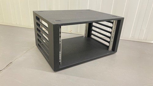 Soundsurface rack case - 6u,