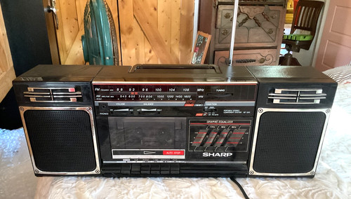 Sharp 320 vintage boombox - vintage,