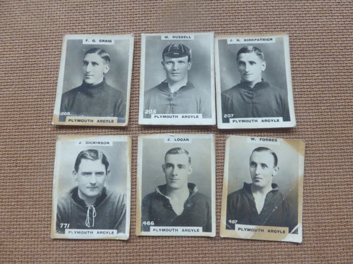 Pinnace football cigarette - football,