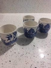 Blue willow patterned china - blue,