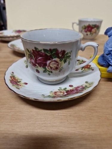 Royal norfolk country rose - country,