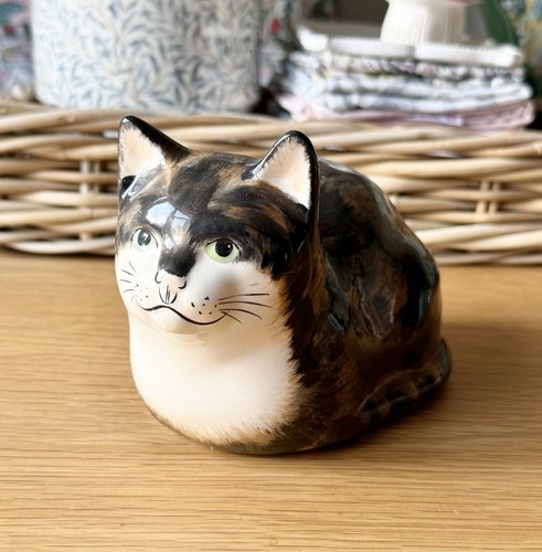 Babbacombe pottery resting - pottery,