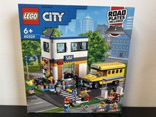 LEGO CITY 60329 School Day