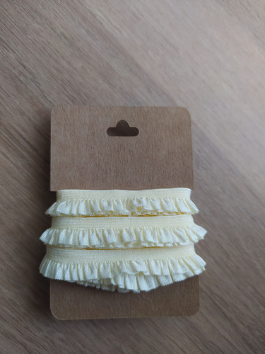 10mm cream pleated - 2m,
