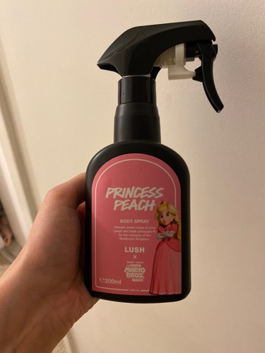 Lush princess peach body - princess,