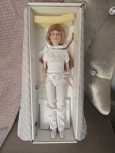 Tonner chase model - chase,