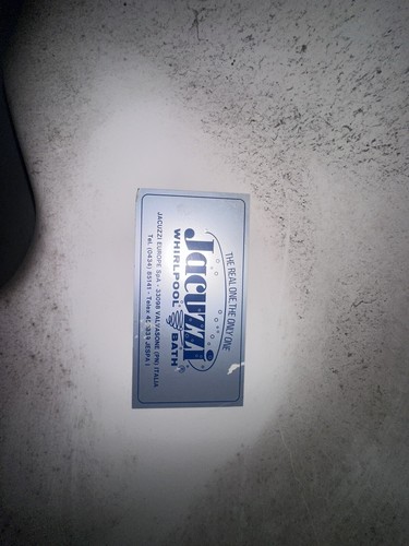 Whirlpool jacuzzi bath - jacuzzi, new