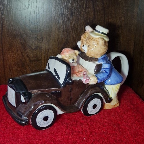 Vintage bear family car - bear, teapot