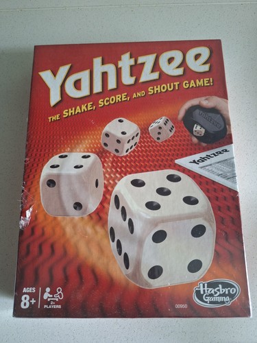 Hasbro gaming yahtzee game - game,