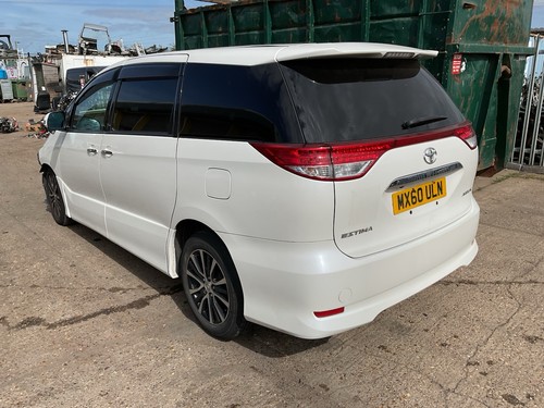 Toyota estima 4 petrol - toyota,