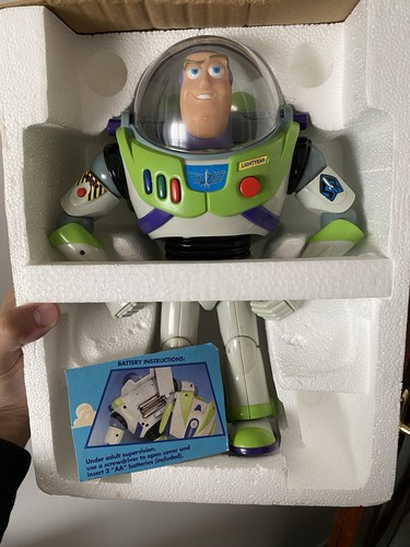 Buzz lightyear the - buzz,