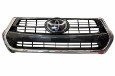 2021 Toyota HILUX front Grille