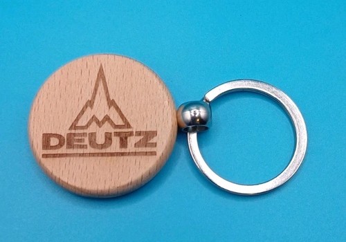 Deutz logo keyring tractor - logo,