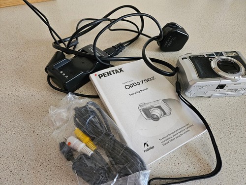 Pentax digital camera 750z - digital,
