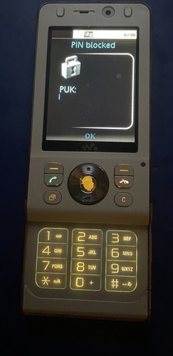 Retro 2000s sony - retro,