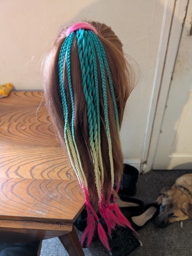 Multicoloured kanekalon hair - multicoloured,