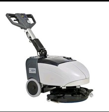 Nilfisk SC351 Floor Scrubber Dryer  Battery Powered Cleaning Machine 24v BARGAIN