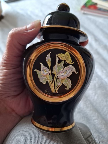 Beautiful chokin pot - beautiful,