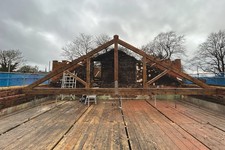 Large Span  10m - Green Oak