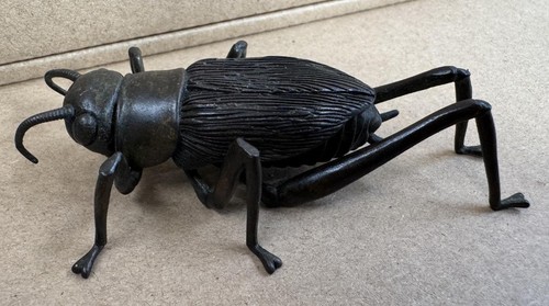 Bronze cricket insect signed - -,